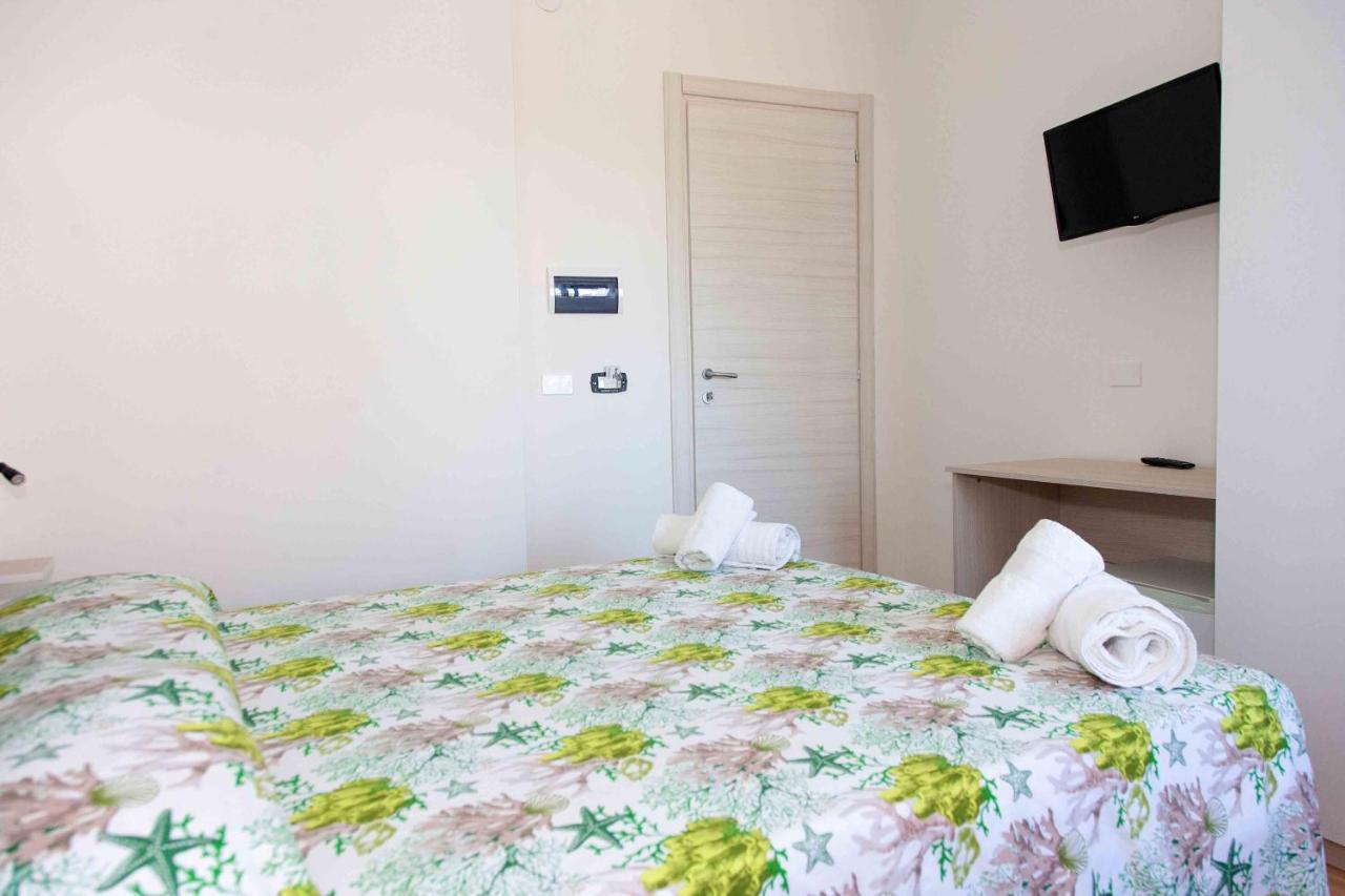 La Perla Rosa Bed & Breakfast Diamante Ngoại thất bức ảnh